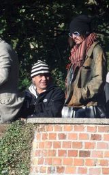 幻灯图集：德普执导音乐录影带 现场“吊死”演员