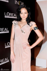 组图：谢婷婷笑称要有多个丈夫 不怕安志杰吃醋