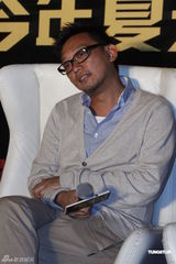 组图：余文乐黄秋生助阵《车手》海报揭幕仪式