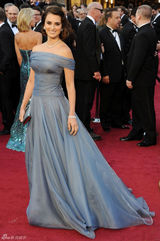 高清组图：奥斯卡红毯潘妮洛普-克鲁兹蓝色礼服