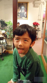 组图：Lucas5岁生日 盘点可爱成长史