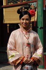 幻灯：清穿戏《宫》见面会 主创演绎世界杯及章鱼帝