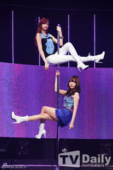 组图：韩团EXO等《MCD》劲舞 SISTAR夺冠