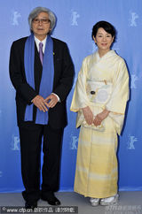 幻灯图：《弟弟》柏林发布会 吉永小百合和服亮相