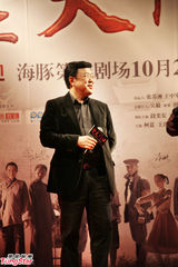 组图：《圣天门口》段奕宏现场高唱《国际歌》