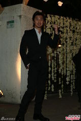 组图：张震大婚嘉宾众多 舒淇李安刘嘉玲等道贺