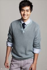 组图：杨立新杨玏登时尚杂志演绎情深父子