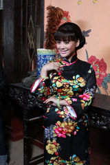 组图：《三进山城》宁静“贪财”王新军“好色”