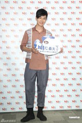 组图：严爵坦言不会追女生 自曝曾有暗恋经历