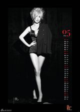 高清组图：刘嘉玲2011年历曝光 成熟性感金发烟熏妆