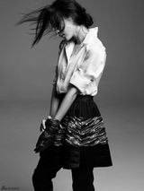 组图：江一燕双生绽放写真演绎酷感诱惑