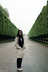 高清图：姚晨游凡尔赛宫 化身学院派淑女清纯自然