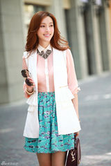 组图：张俪OL风小清新街拍  端庄干练性感迷人