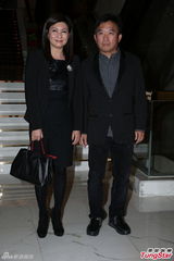 组图：钟景辉热爱演艺不退休 古明华获万元金牌