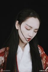 组图：武大女神生活美照 长发飘逸清新自然