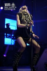 组图：绯闻女孩泰勒华丽写真 烟熏魅惑摇滚范