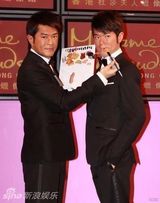 组图：明星蜡像排排站 长得不像还点赞