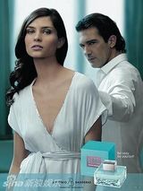 幻灯图集：卡戴珊化身空中美人 明星香水广告大放送