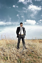 组图：黑龙新单曲首发 时尚写真宣传照曝光