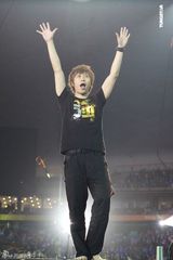 组图：五月天鸟巢连唱两场 与十万歌迷共创奇迹