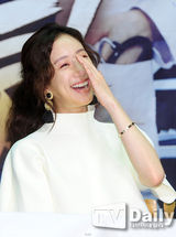 组图：权相佑珉豪等亮相《医学团队》发布会