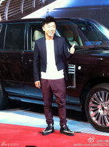 高清图：芭莎明星慈善夜开幕 众星走红毯星光熠熠 