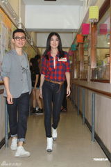 组图：陈慧琳服务中心派发月饼 预庆中秋节