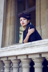 组图：颖儿巴黎时装大片 优雅奢华裙角飞扬