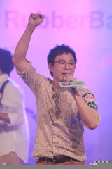 组图：NEWAY MUSIC LIVE RUBBER BAND音乐会举行