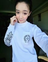 组图：网曝55岁申军谊23岁靓女儿近照 猫女造型可爱