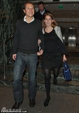 放大镜：英公主为爱苦瘦身 肥妹如今也穿迷你裙