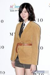 组图：李东旭车胜元等众星盛装出席首尔时装周 