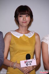 组图：炎亚纶首次合作郭雪芙：她是我心中第一