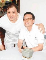 组图：泰国白龙王去世 传曾助百艺人转运