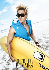 高清组图：韩星郑糠云拍夏日海报 小露肌肉显性感