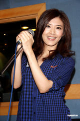 高清组图：歌手苏慧伦为迷你演唱会彩排