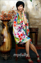 幻灯图：李海仁个人写真集发布会 泰国拍摄完成