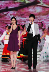 幻灯图：新《红楼》献唱文联春晚 喜遇谢铁骊王馥荔