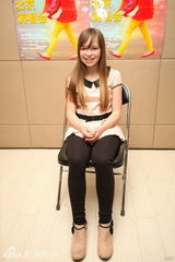 组图：达人秀小康妮北京个唱彩排 笑容开朗俏皮