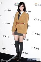 组图：李东旭车胜元等众星盛装出席首尔时装周 