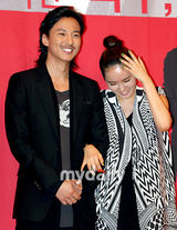 幻灯图： 韩佳人金南吉等出席《坏男人》发布会