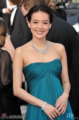 高清组图：舒淇闪耀戛纳红毯 摇曳生姿秀雪肌