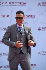 组图：莱昂纳多梁朝伟赵薇等齐聚青岛