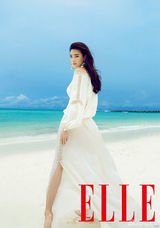 组图：张雨绮登《ELLE》绽放自信生活