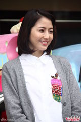 组图：蓝正龙新剧开播 为收视要求长泽雅美脱衣