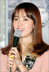 组图：釜山国电影节开幕影片《只有你》发布会