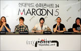 组图：美国乐队Maroon 5访韩记者会 将连唱两场