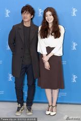 组图：《惠媛》记者会 李善均郑彩恩亮相