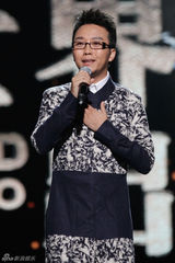 组图：郁可唯李玉刚现身品牌周年庆演唱会