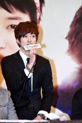 高清组图：众星出席韩剧《一年十二个男人》发布会